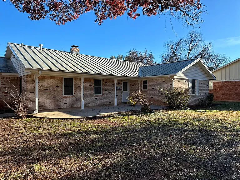 2301 Post Oak Rd — Photo 36