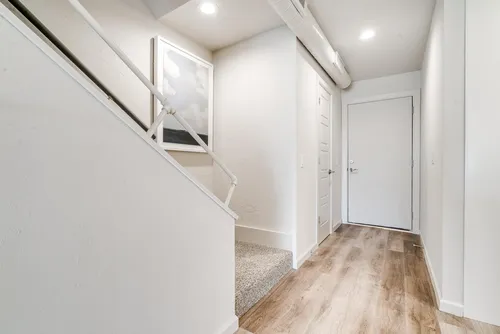 1110 Sherwood Ln Photo 1