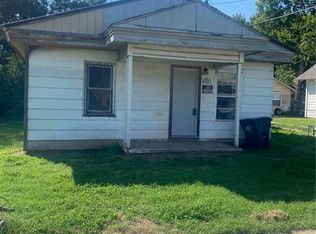 215 S 3rd Ave, Purcell, OK 73080
