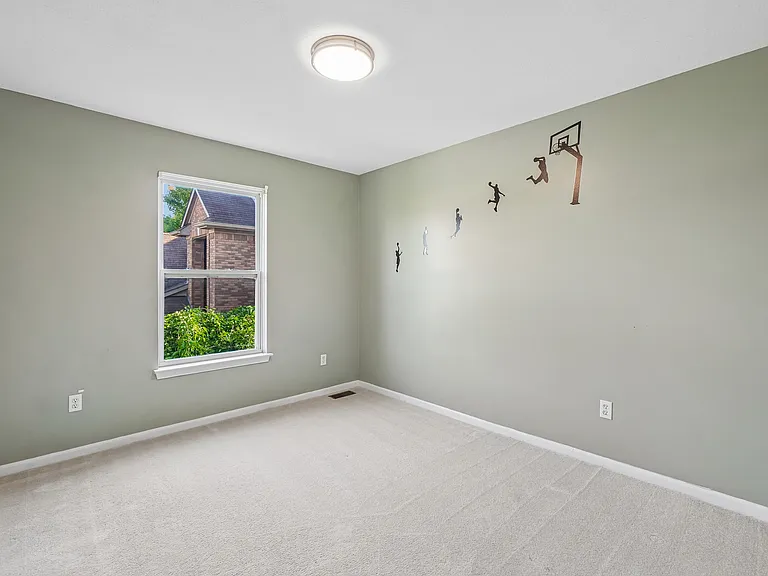 16304 Mulberry Way — Photo 25