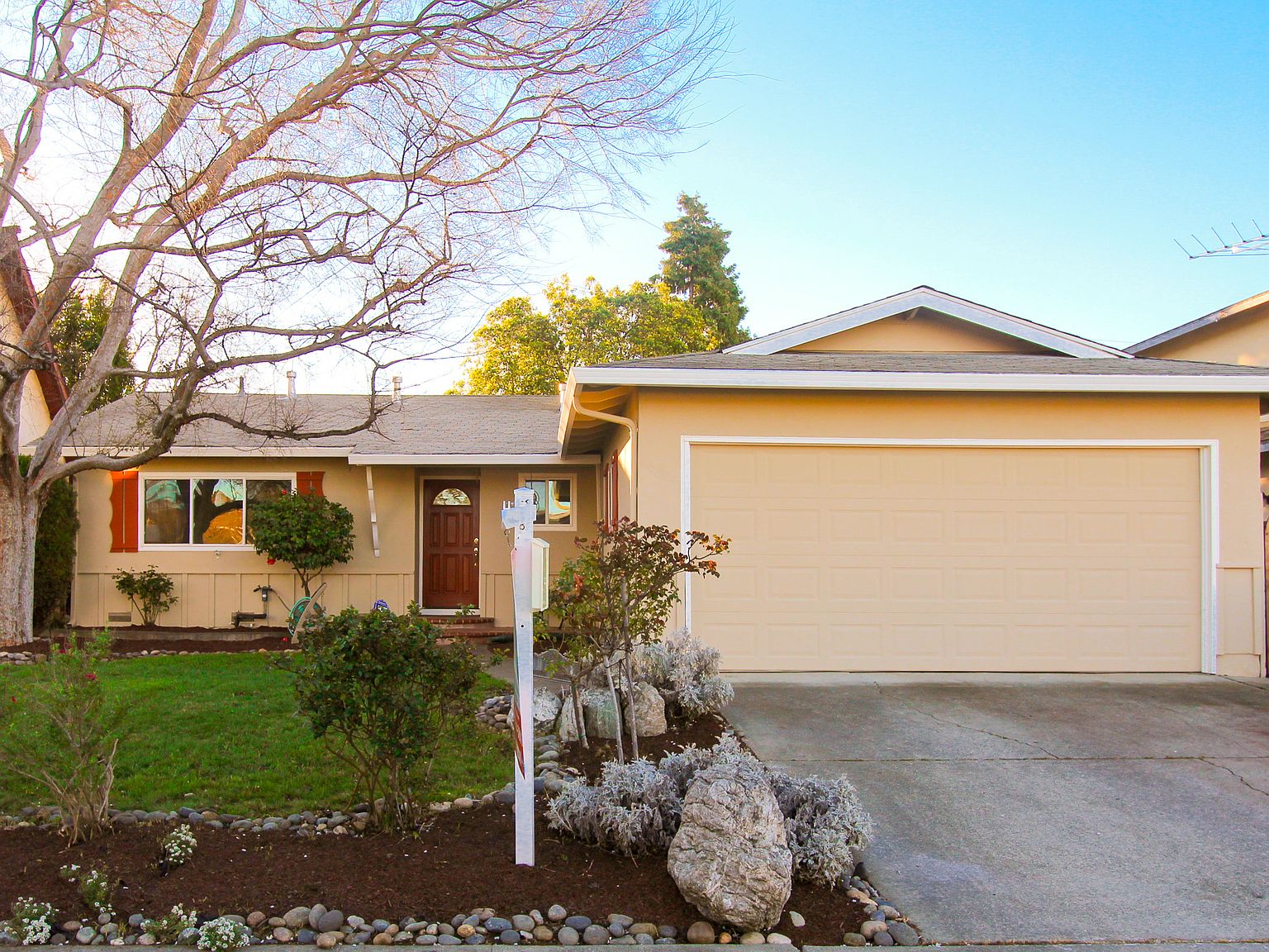 1392 Acadia Ave, Milpitas, CA 95035 Zillow