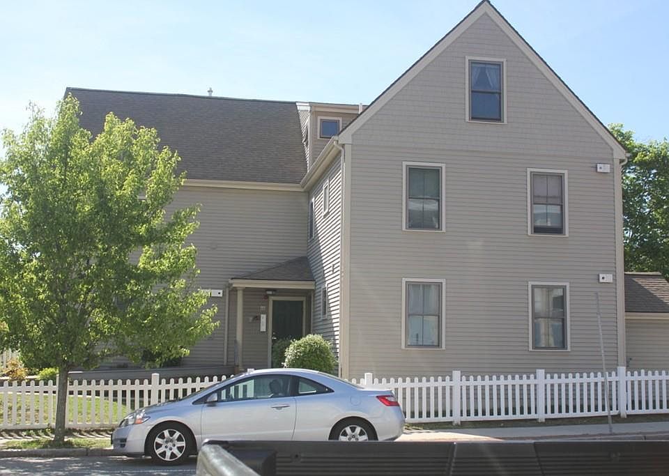 1st image of 90 Commercial St Unit 4