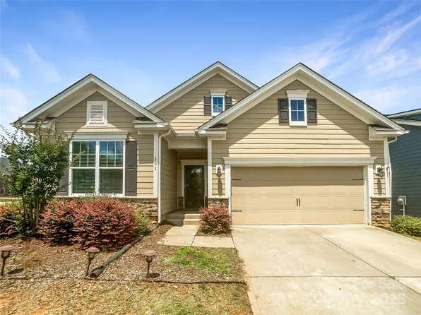103 Margo Ln, Statesville, NC 28677