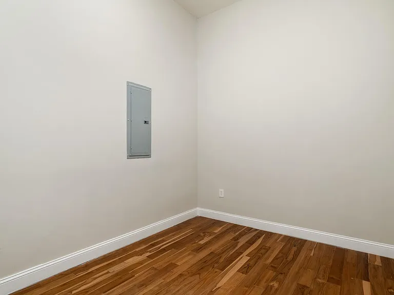 1017 Arch St #4A — Photo 10