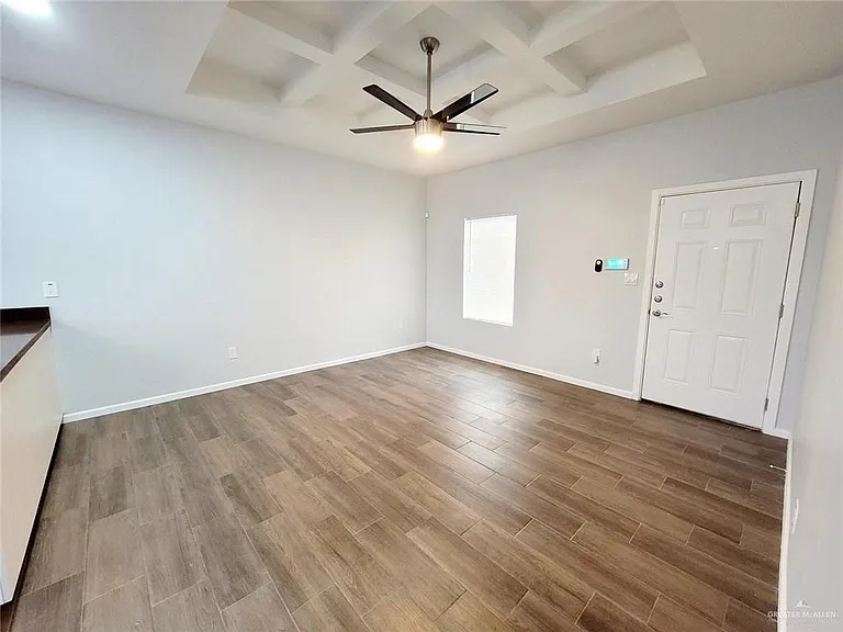3405 Frio Ave #3 — Photo 7
