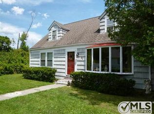 31 Mountain View Ave, Woodstock, NY 12498