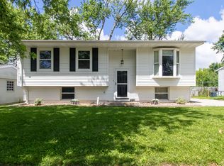1308 Mount Vernon Dr, Bloomington, IL