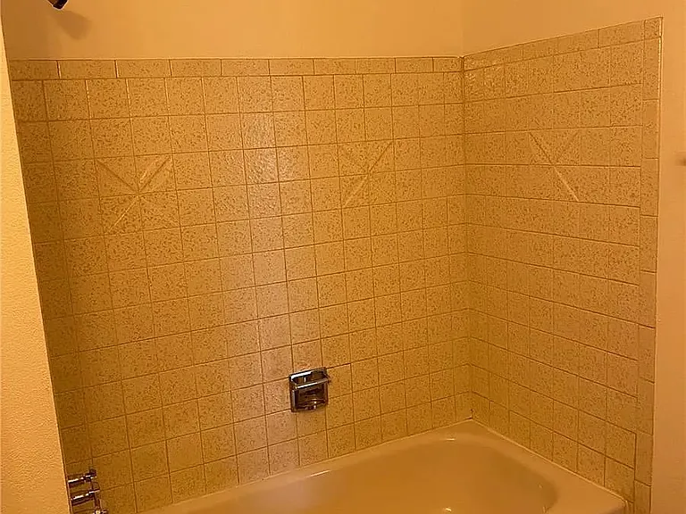 3305 S Akron St — Photo 10