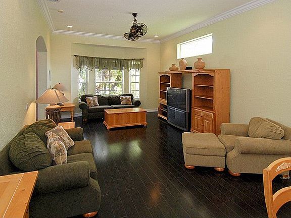 5th image of 4110 NW 66th Ave