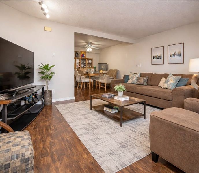Calgary Townhouse for rent - 3 Bedrooms — photo 3