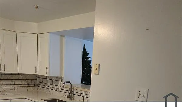 3 bed, 1250 sqft, $2,500 — Photo 2