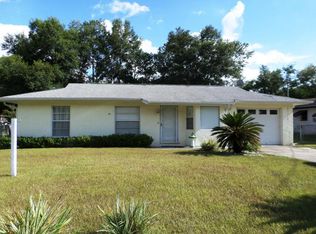 21112 SW Honeysuckle St, Dunnellon, FL 34431