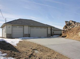 23941 El Rancho Dr, Tehachapi, CA 93561