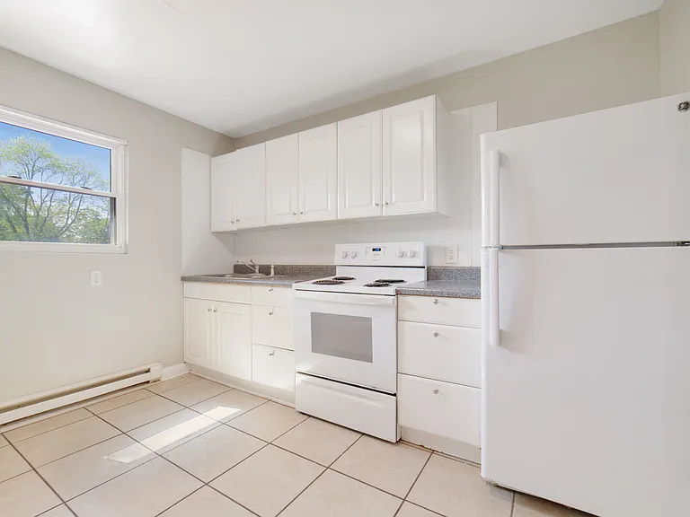 3410 Elizabeth St NW #7 — Photo 2