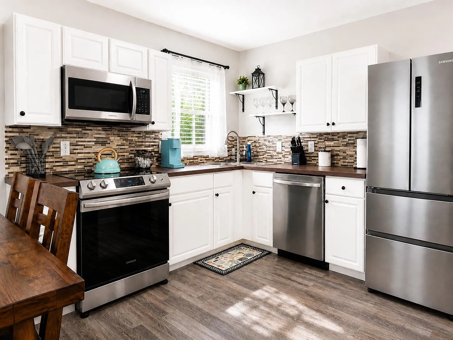 2 bed, 2.0 bath, 1142 sqft, $1,800 — Photo 4