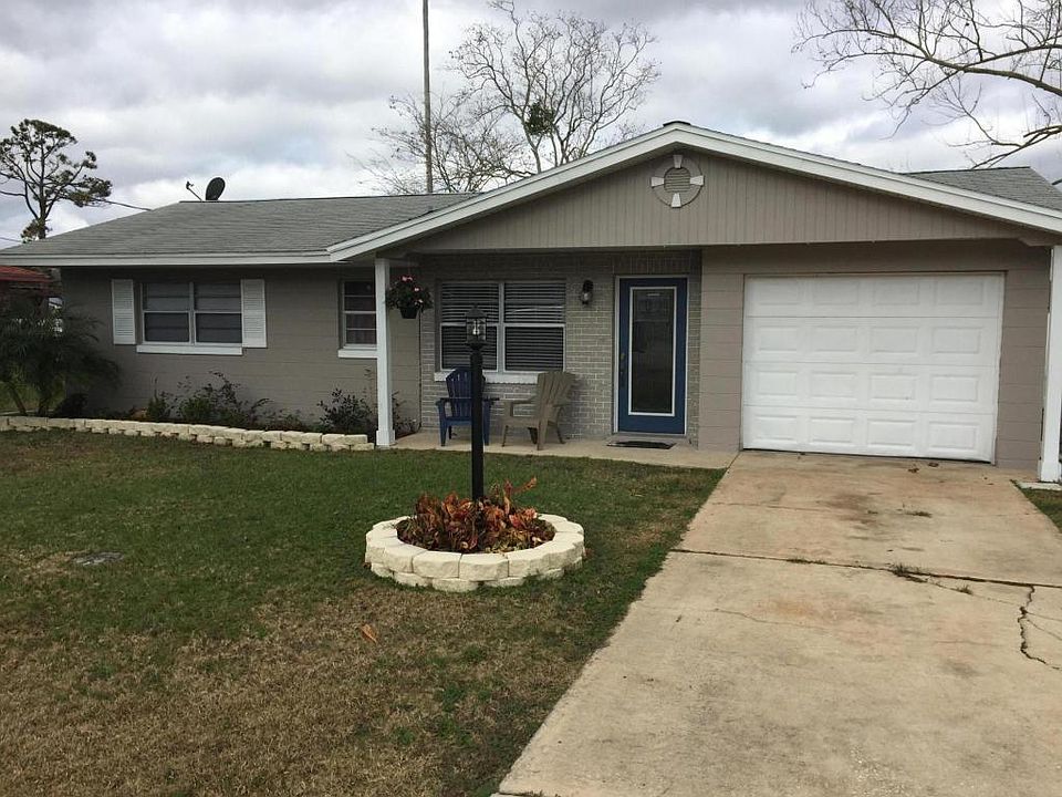 1st image of 404 Baywood Cir