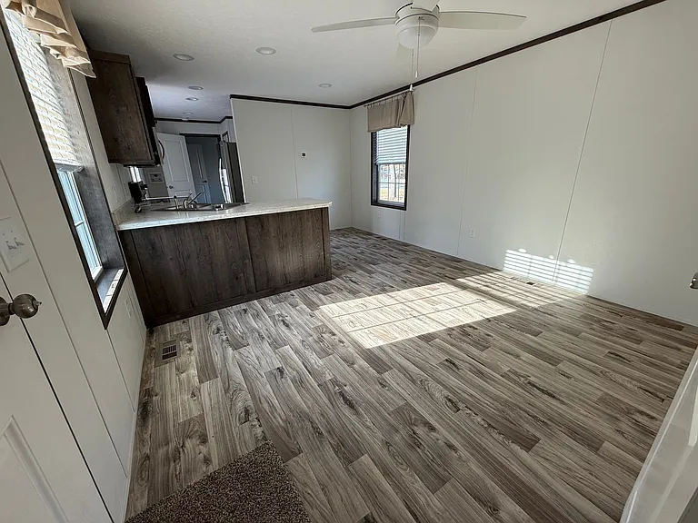 87 Front St #25 — Photo 4