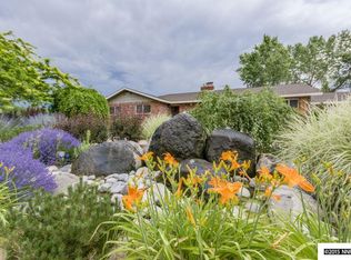1675 View Crest Dr, Reno, NV 89511