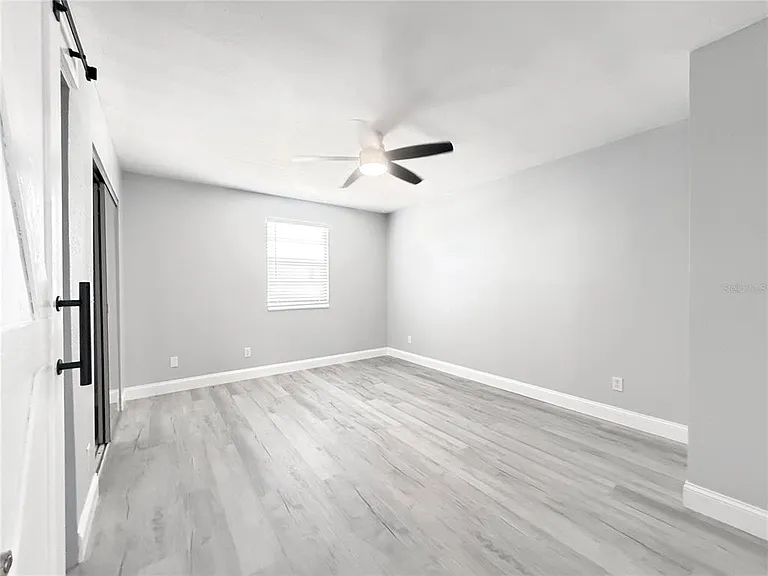 1231 Illinois Ave #1 — Photo 6