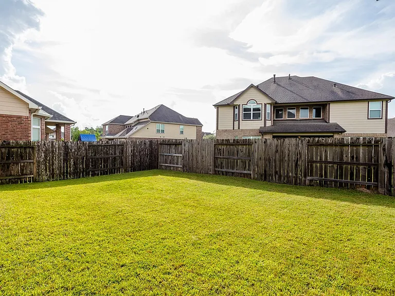 4622 Regal Shadow Ln — Photo 40