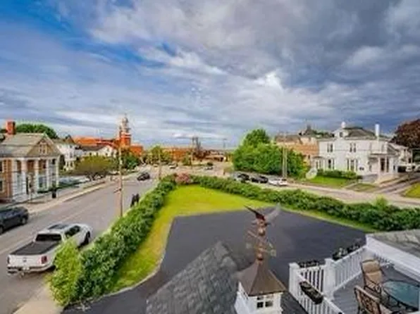 16 Crescent St #2, Biddeford, ME 04005