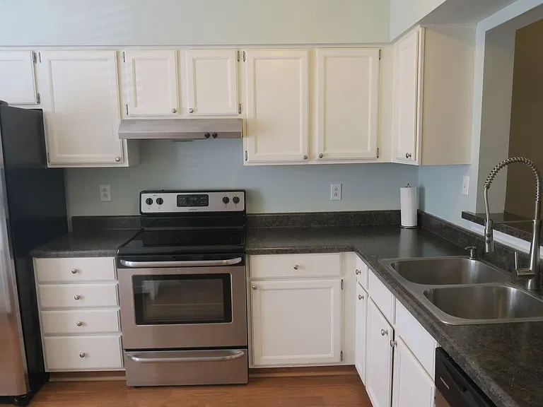 2318 Sandollar Ct — Photo 2