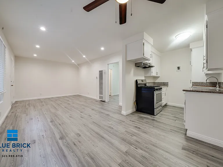 1145 Elden Ave #5 — Photo 1