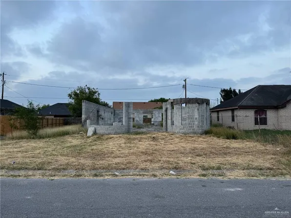 703 E Scurlock Dr, Pharr, TX 78577