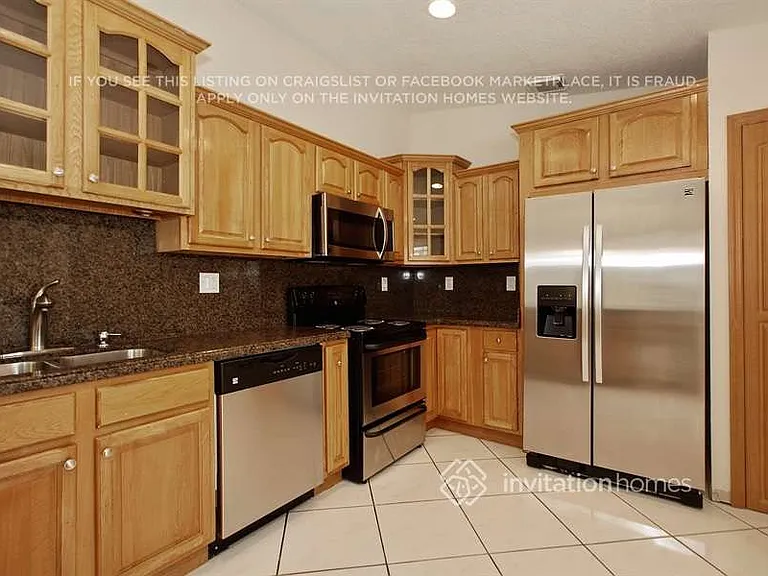 16440 SW 144th Ave — Photo 6