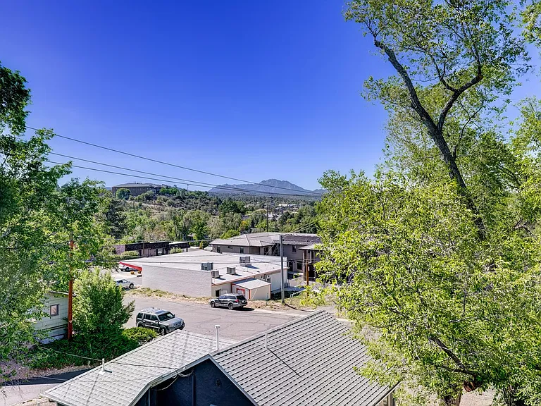 508 S Cortez St — Photo 4