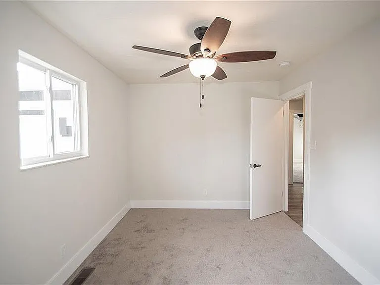 4543 Calhoun St — Photo 10