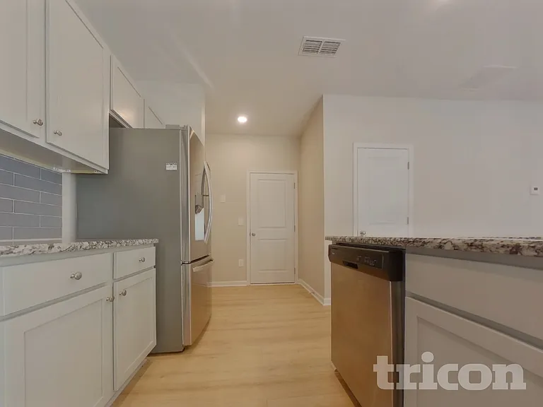 96 Summit Pointe Ln — Photo 3