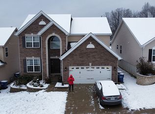 920 Meramec Grove Dr, Ballwin, MO 63021