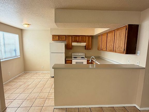 2nd image of 507 Vancouver Rd SE Unit B