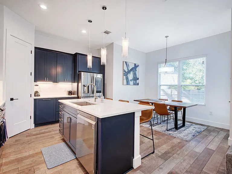 413 W Odell St #1 — Photo 7