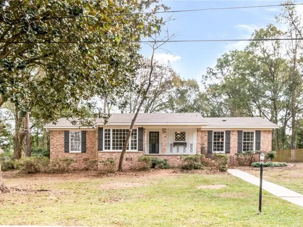 2863 Starlit Dr E, Mobile, AL 36693