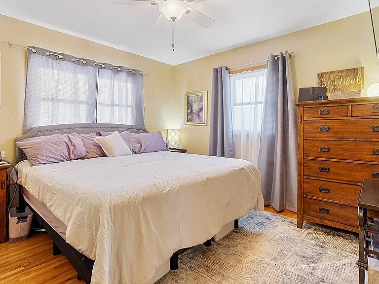 3029 Saratoga Dr — Photo 4