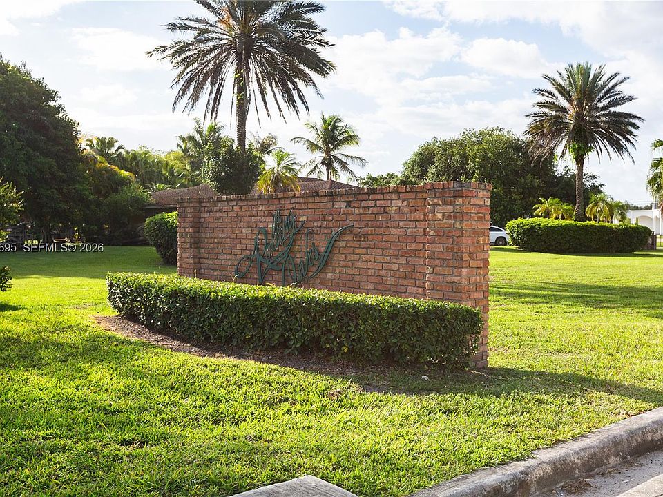 1st image of 18100 SW 70th Pl