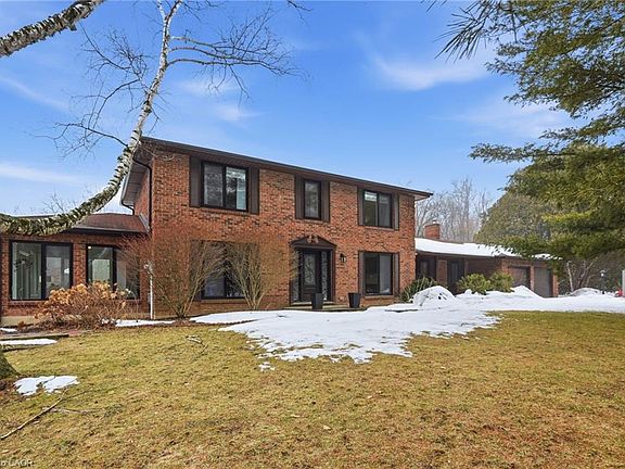 3rd image of 3918 Maddaugh Rd