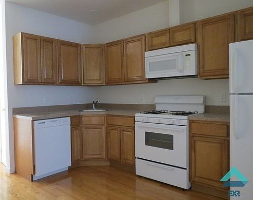 1st image of 278 Wyckoff Ave #03H