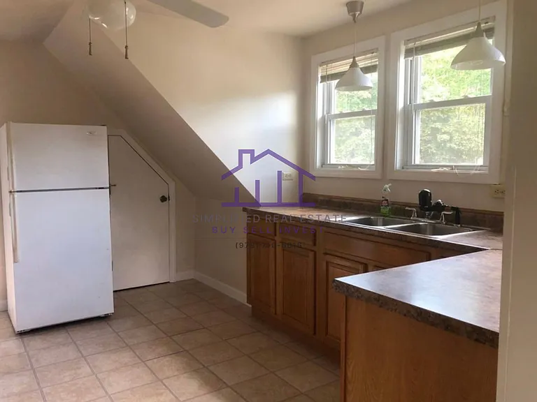 211 Sherman St #3 — Photo 3