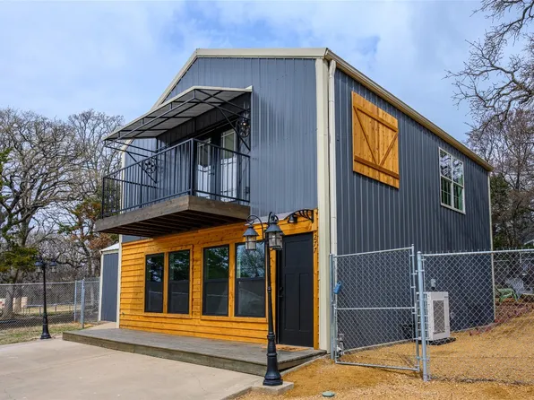 277 Castle Dr, Pottsboro, TX 75076