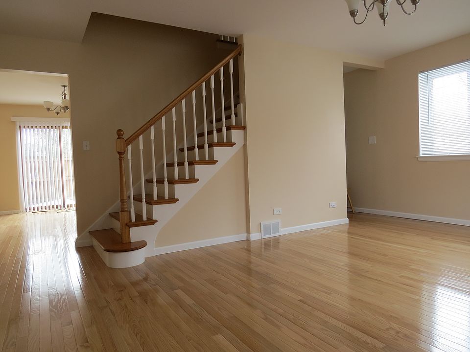 1st image of 1420 Shermer Rd APT J