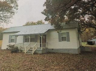 738 County Road 143, Scottsboro, AL 35768