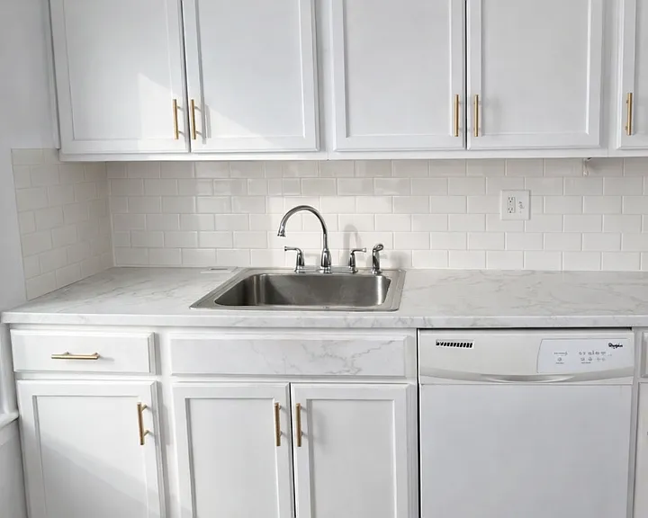 3914 W 21st St — Photo 3