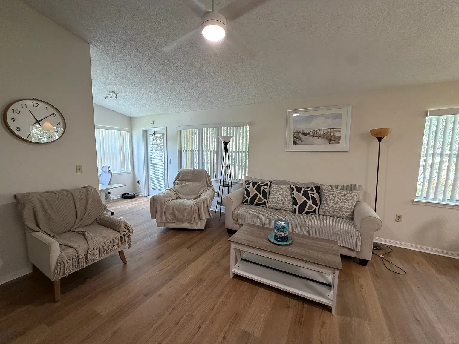 2 bed, 2.0 bath, $3,000 — Photo 3
