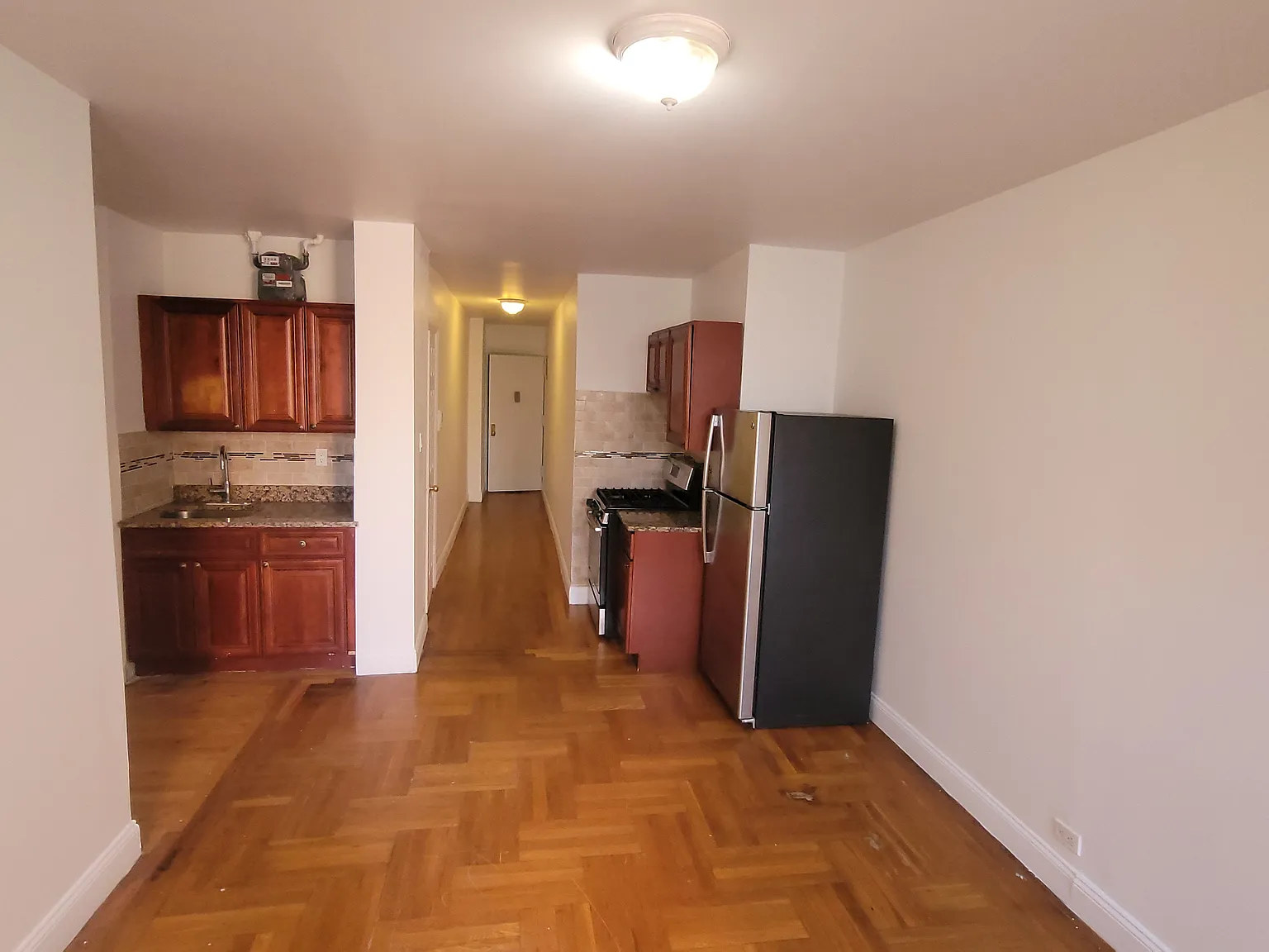 1 bed, 650 sqft, $1,935 — Photo 4