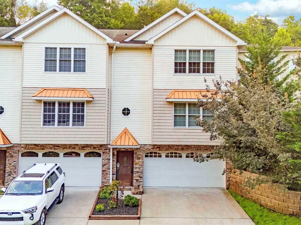 96 Claremont Ct, Morgantown, WV 26501