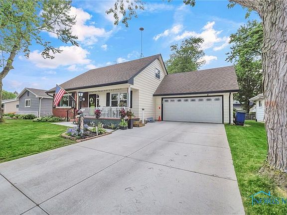 2nd image of 1025 Fort Dr