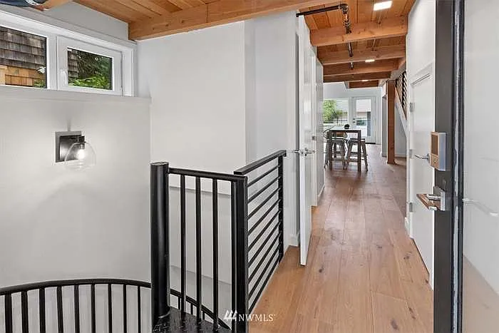 2617 Franklin Ave E #D — Photo 3